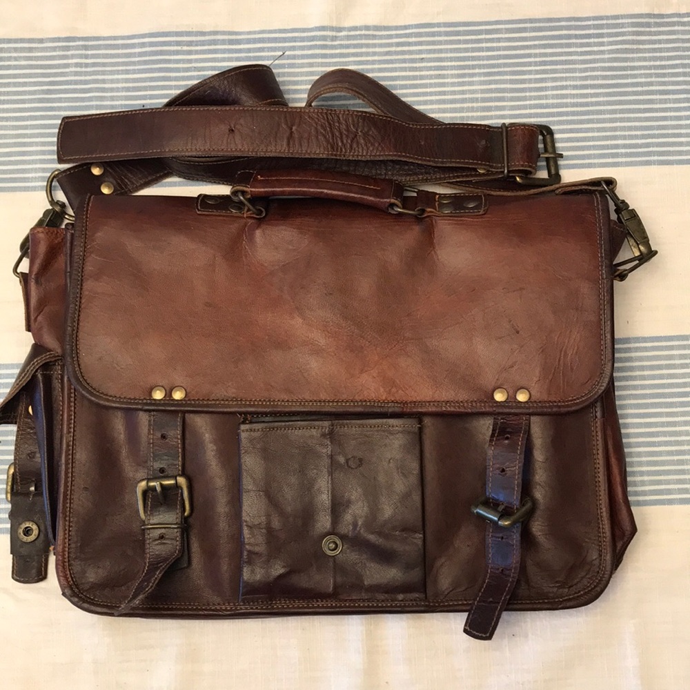 Brown leather laptop bag/ book bag. Gently used, good condition.